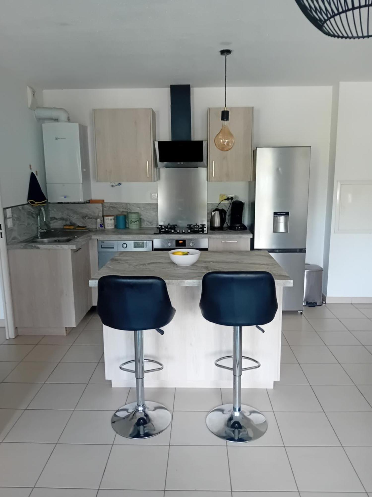Superbe Appartement T2 Cuers Exterior photo